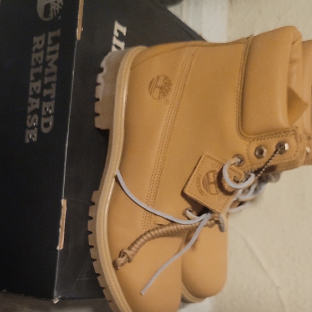 Timberland Tan Leather Boots